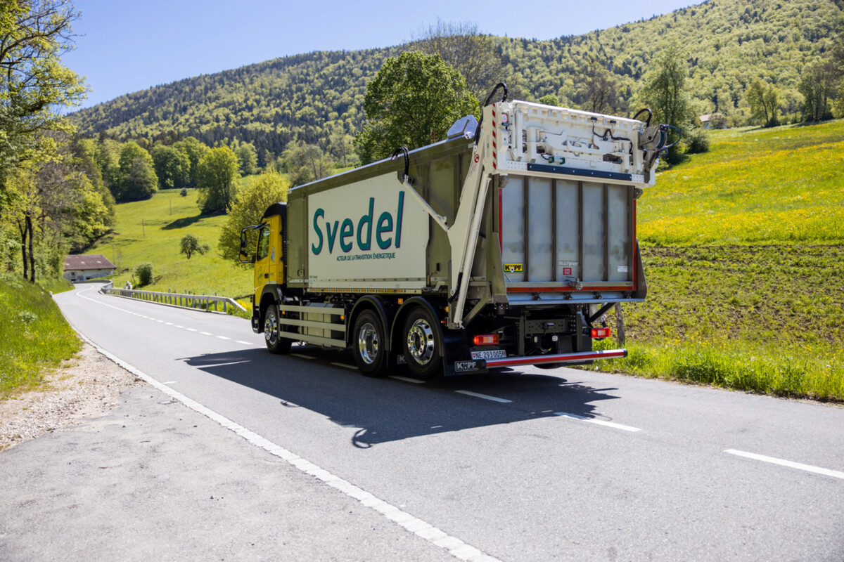 Svedel 3_8bakl7m096jz.jpg Svedel 3_8bakl7m096jz.jpg